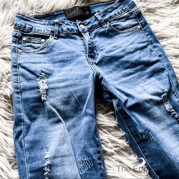 Urban Chic | Destroyed Cut Out Hem Skinny Jeans - Picture 2 of 6